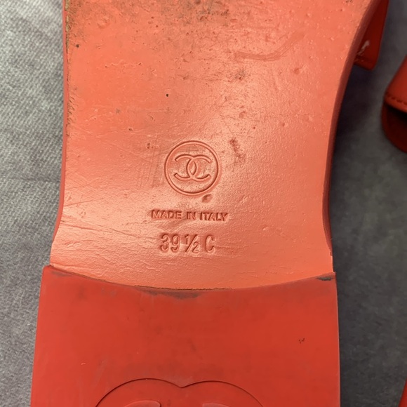 Chanel Cherry Red Patent Leather CC Slides Slipper Sandal Shoes Sz. 39.5 - Picture 7 of 9